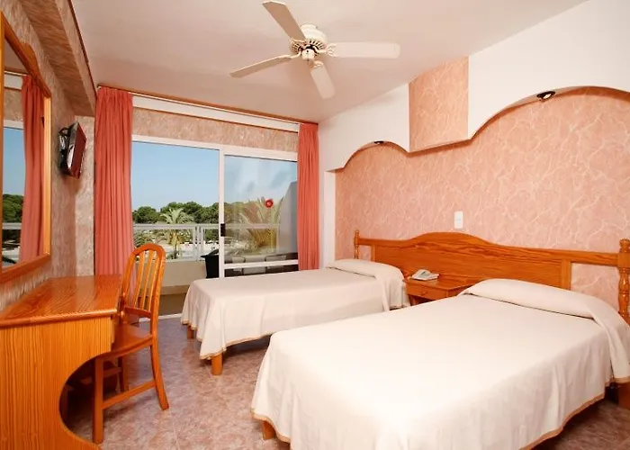 Best Western Hotel Plaza Santa Ponsa (Adults Only)